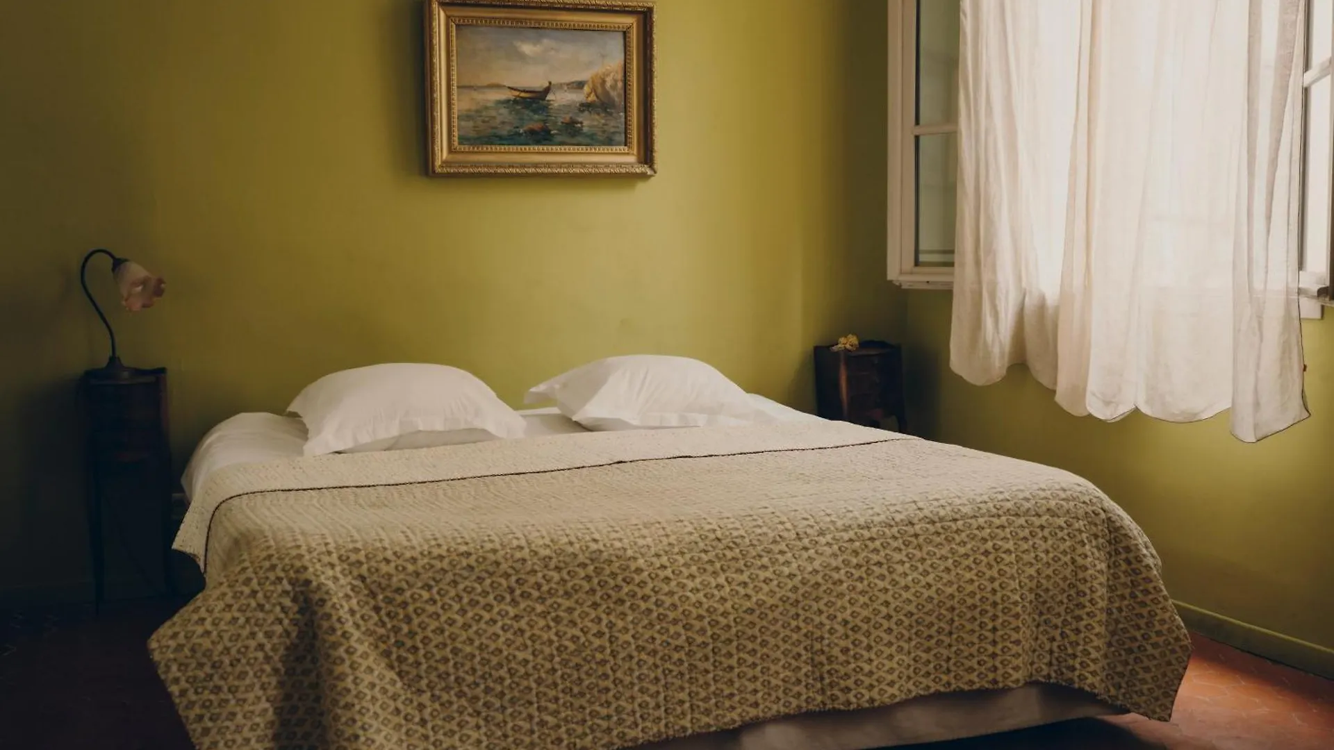 La Maison D'Odette Bed & Breakfast La Ciotat 0*,  France
